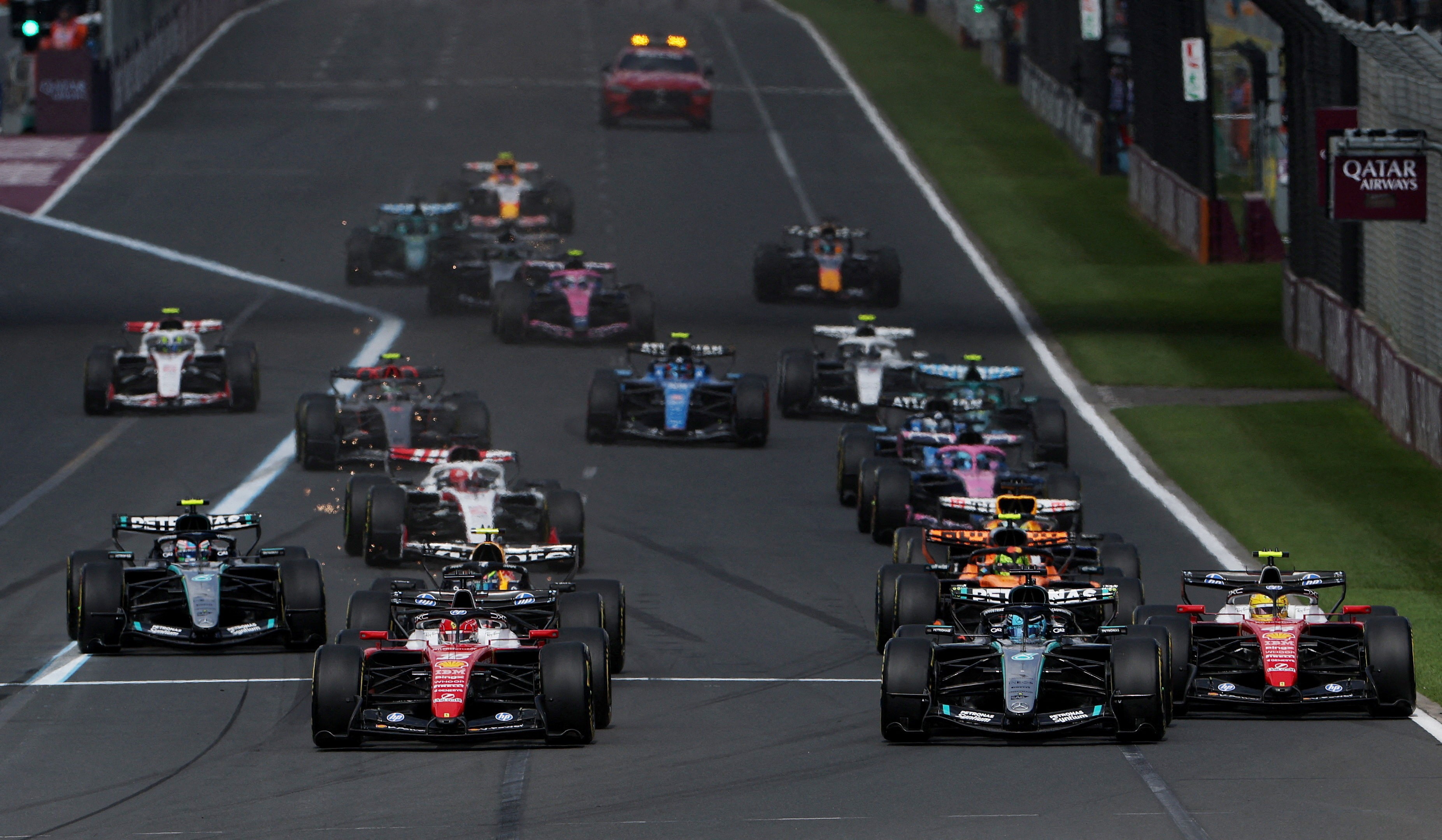 Fórmula 1 deve cancelar GPs do Bahrein e de Abu Dhabi por causa da guerra no Oriente Médio, diz BBC